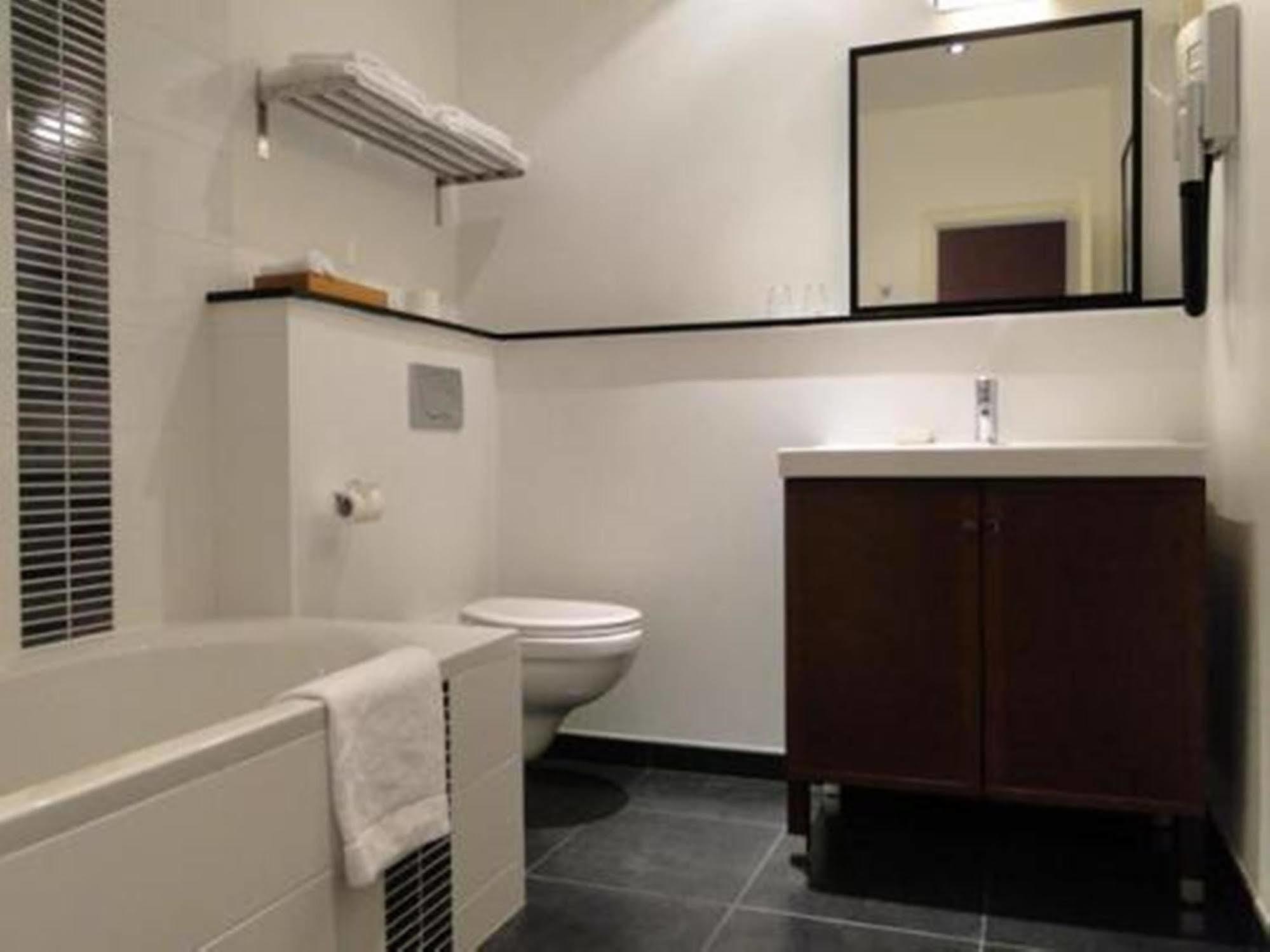 Hotel Malon Leuven Kültér fotó